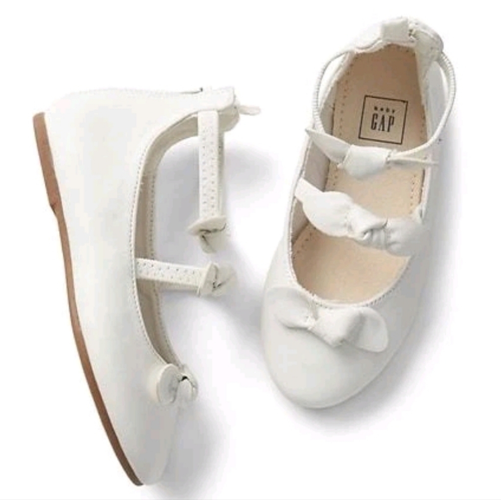 GAP White Girls' Bow Mary Jane Flats
